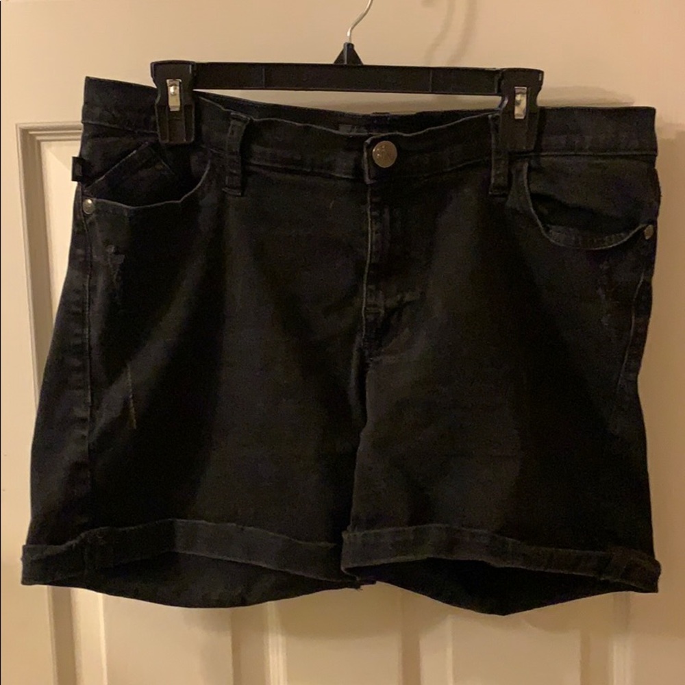 Rock & Republic black denim shorts size 16